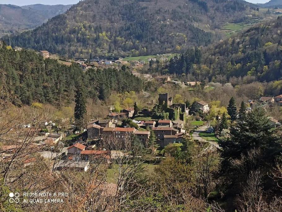 Gite Le Rocher Du Chateau De Retourtour Lamastre Kültér fotó